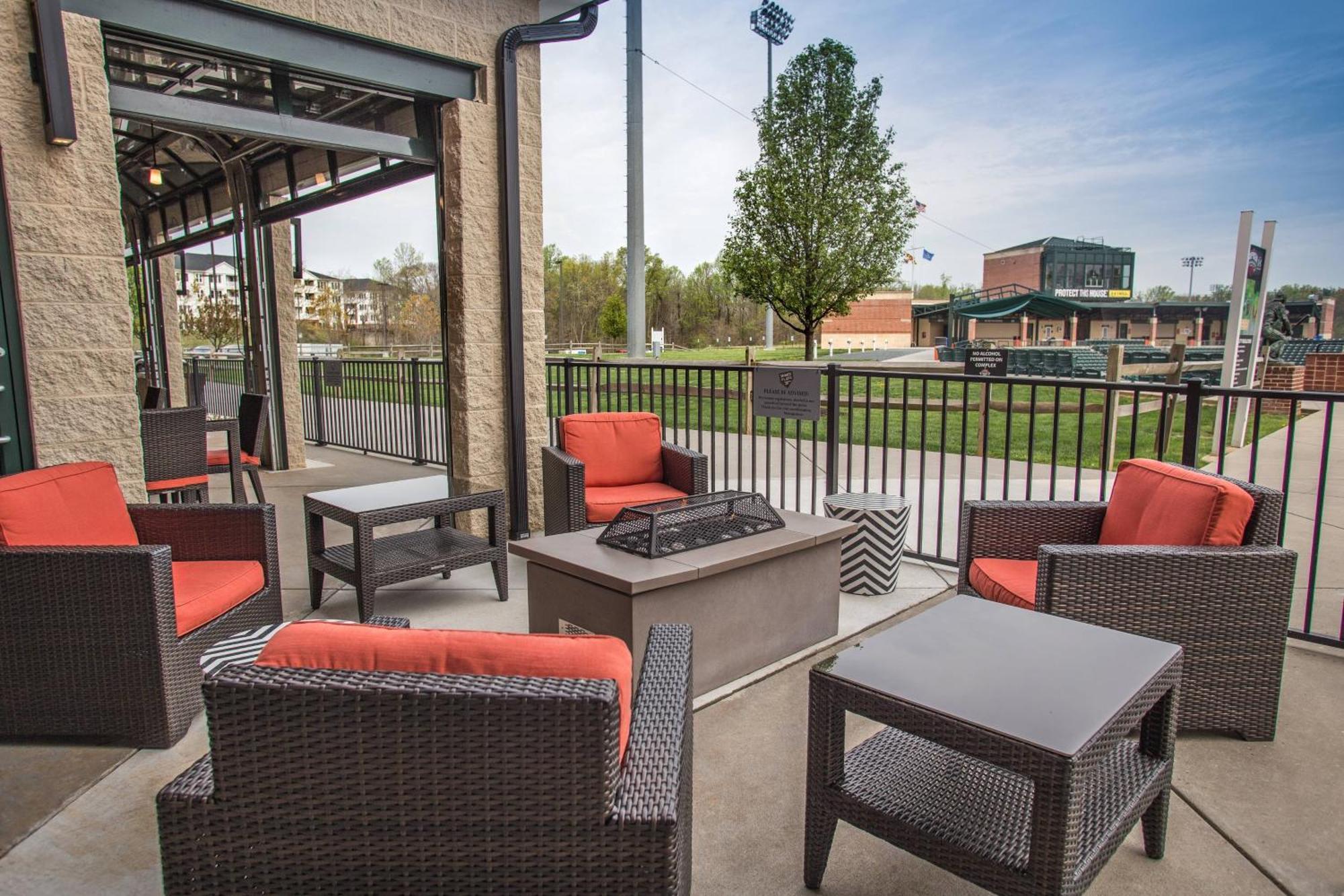 Courtyard Aberdeen at Ripken Stadium Bagian luar foto